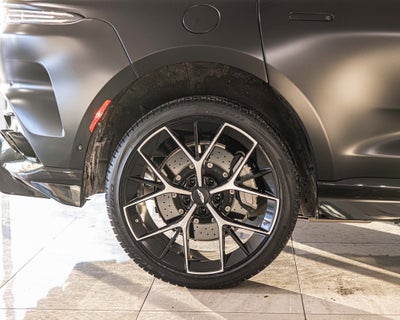 2025 Aston Martin DBX 707