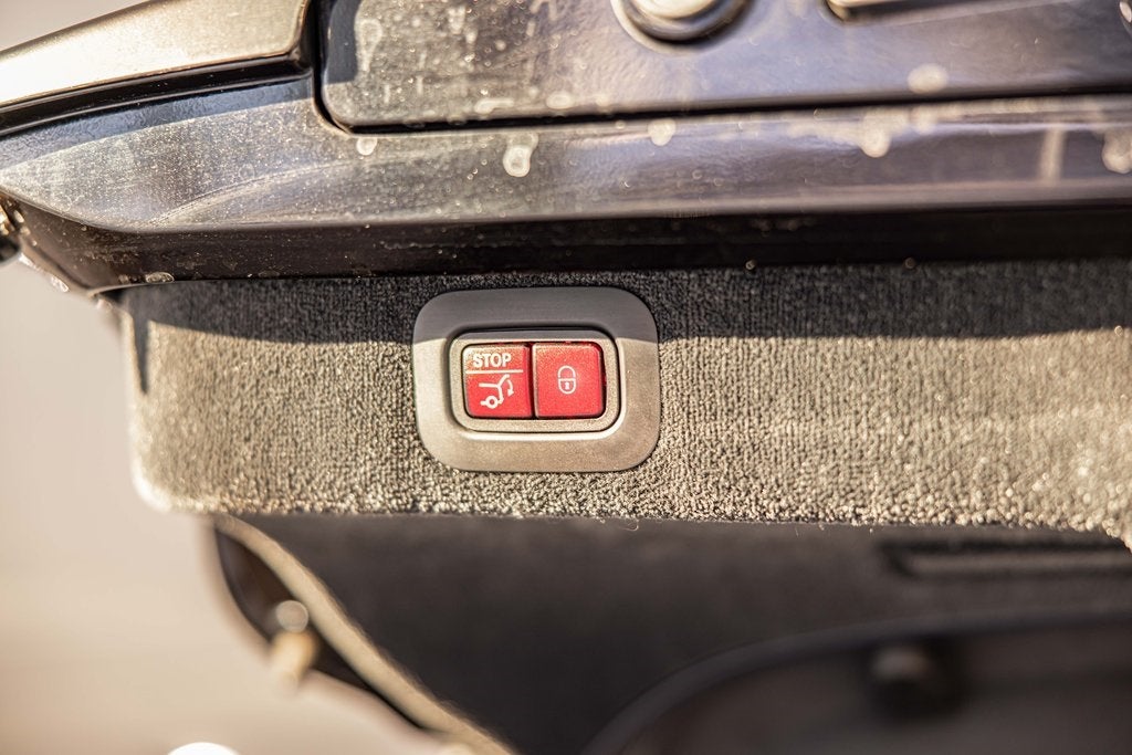 2025 Aston Martin DBX 707