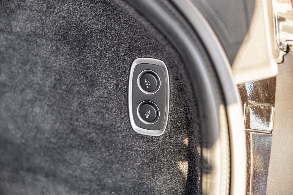 2025 Aston Martin DBX 707