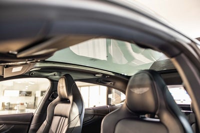 2025 Aston Martin DBX 707