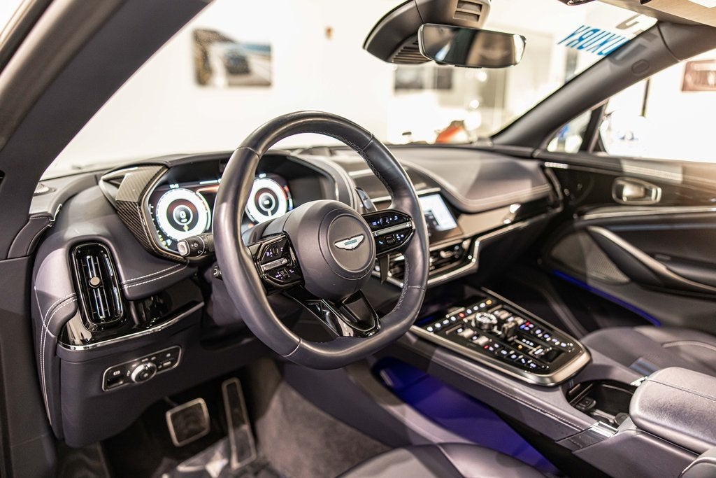 2025 Aston Martin DBX 707