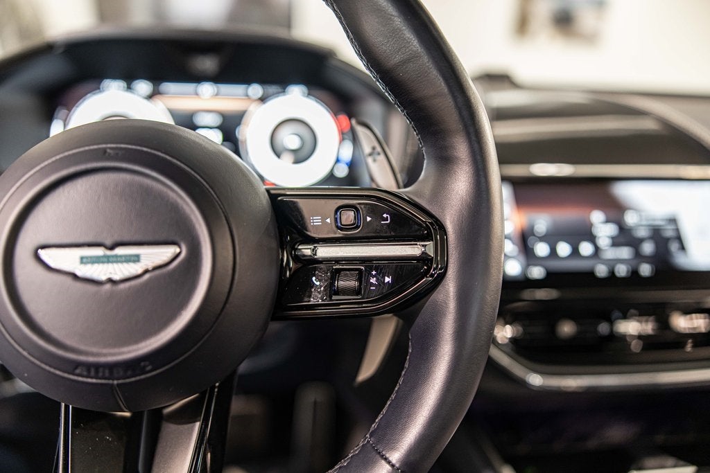 2025 Aston Martin DBX 707