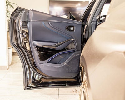 2025 Aston Martin DBX 707