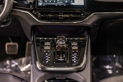 2025 Aston Martin DBX 707