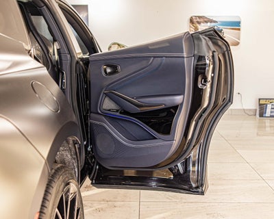 2025 Aston Martin DBX 707