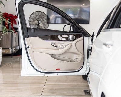 2021 Mercedes-Benz C-Class C 300