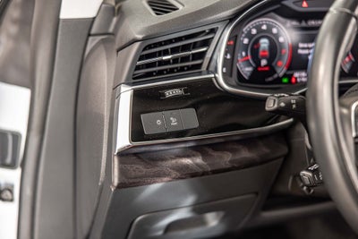 2022 Audi Q8 55 Premium quattro
