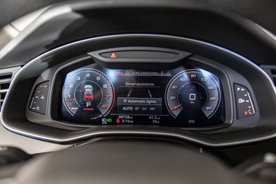 2022 Audi Q8 55 Premium quattro