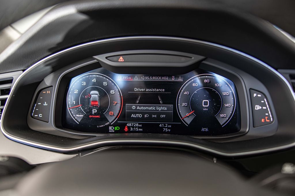 2022 Audi Q8 55 Premium quattro