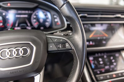 2022 Audi Q8 55 Premium quattro