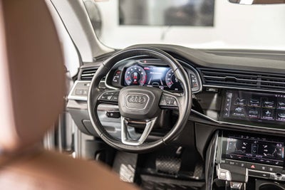 2022 Audi Q8 55 Premium quattro