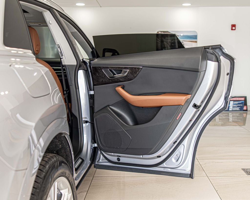 2022 Audi Q8 55 Premium quattro