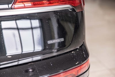 2023 Audi Q5 45 S line Prestige quattro