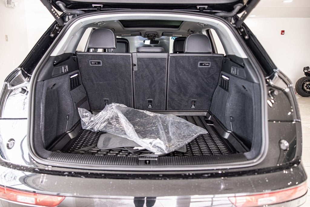 2023 Audi Q5 45 S line Prestige quattro