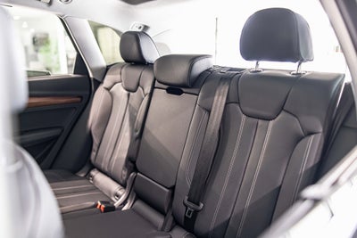 2023 Audi Q5 45 S line Prestige quattro