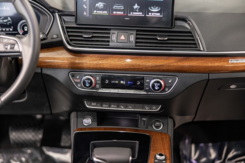 2023 Audi Q5 45 S line Prestige quattro