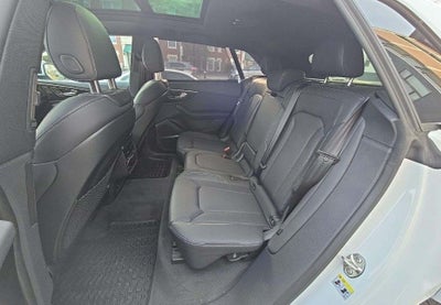 2025 Audi Q8 55 Prestige quattro