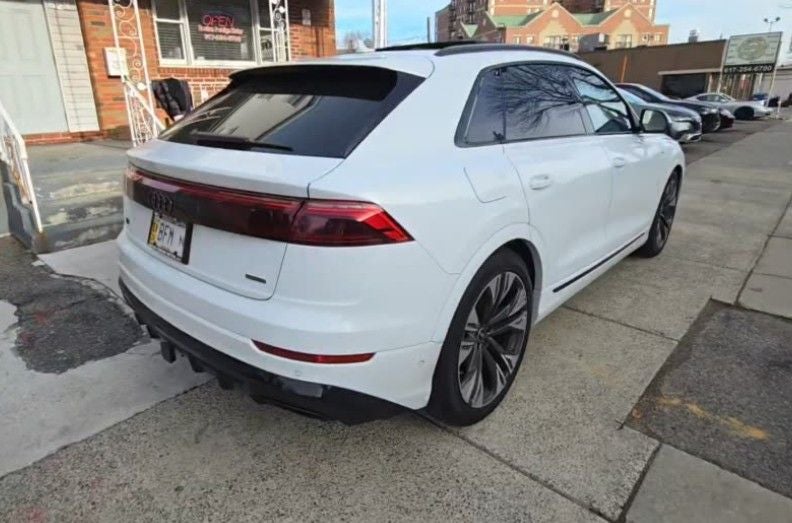 2025 Audi Q8 55 Prestige quattro