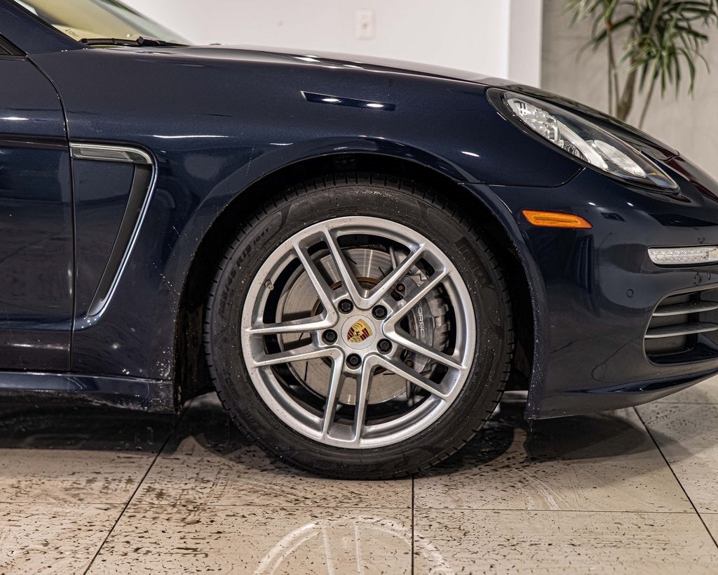2016 Porsche Panamera 4