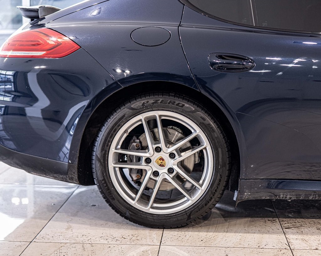 2016 Porsche Panamera 4