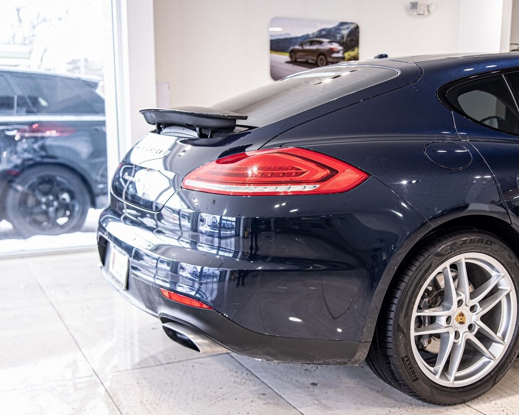 2016 Porsche Panamera 4