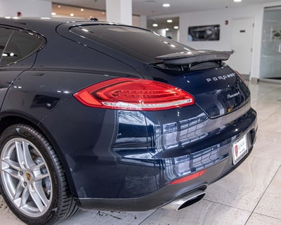 2016 Porsche Panamera 4