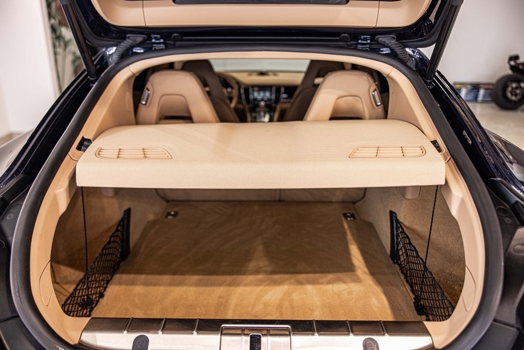 2016 Porsche Panamera 4