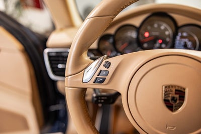 2016 Porsche Panamera 4