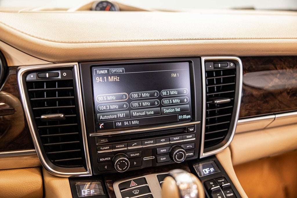 2016 Porsche Panamera 4