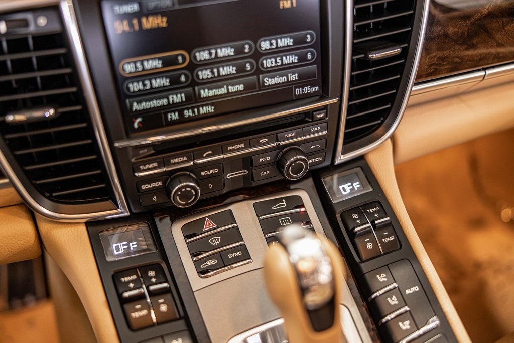 2016 Porsche Panamera 4