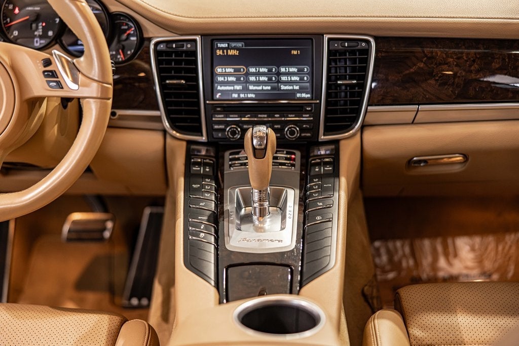 2016 Porsche Panamera 4