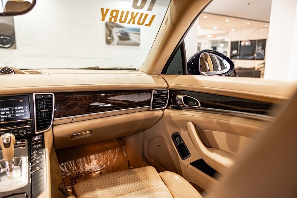 2016 Porsche Panamera 4