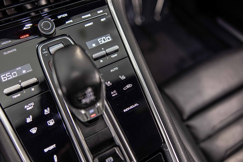 2019 Porsche Panamera Base