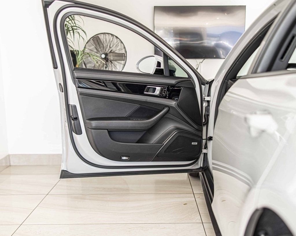 2019 Porsche Panamera Base