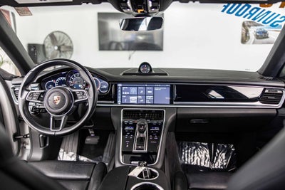 2019 Porsche Panamera Base