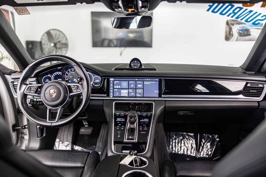 2019 Porsche Panamera Base