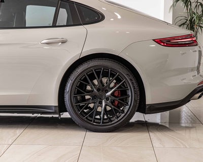 2019 Porsche Panamera Base