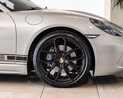 2024 Porsche 718 Cayman Base