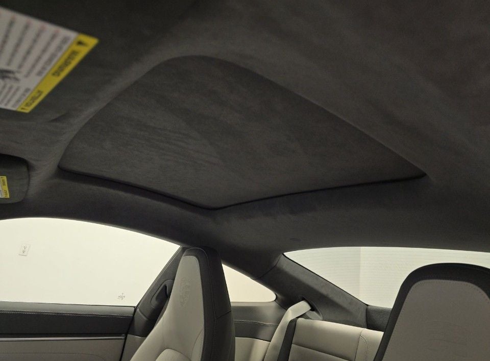 2025 Porsche 911 Carrera