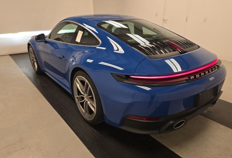 2025 Porsche 911 Carrera