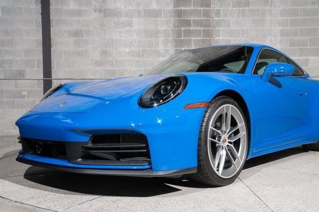 2025 Porsche 911 Carrera