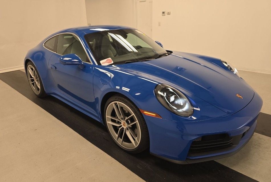 2025 Porsche 911 Carrera