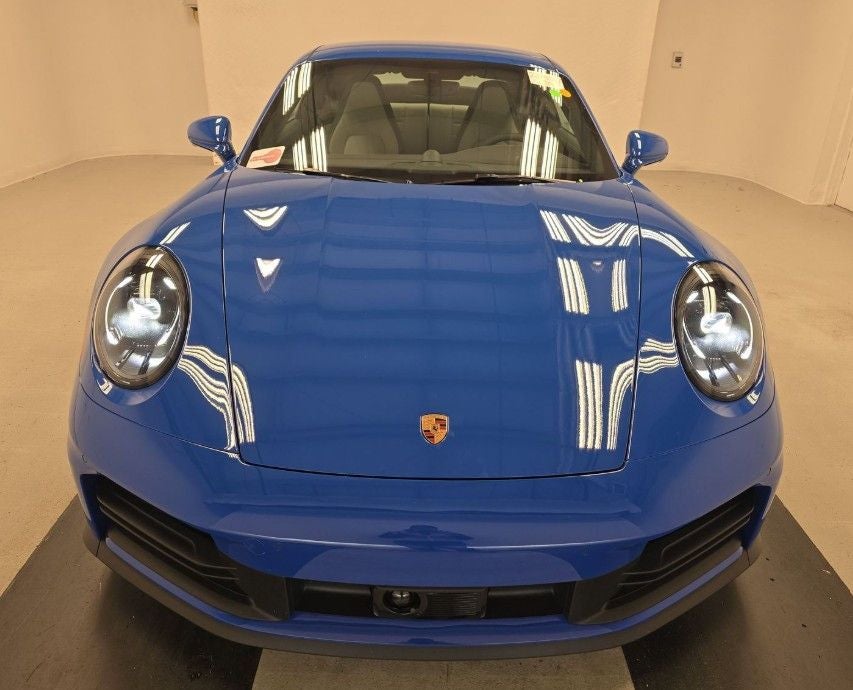 2025 Porsche 911 Carrera
