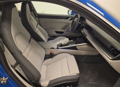 2025 Porsche 911 Carrera