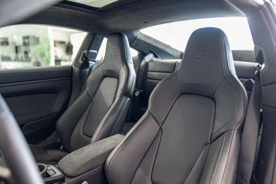 2026 Porsche 911 Carrera 4 GTS