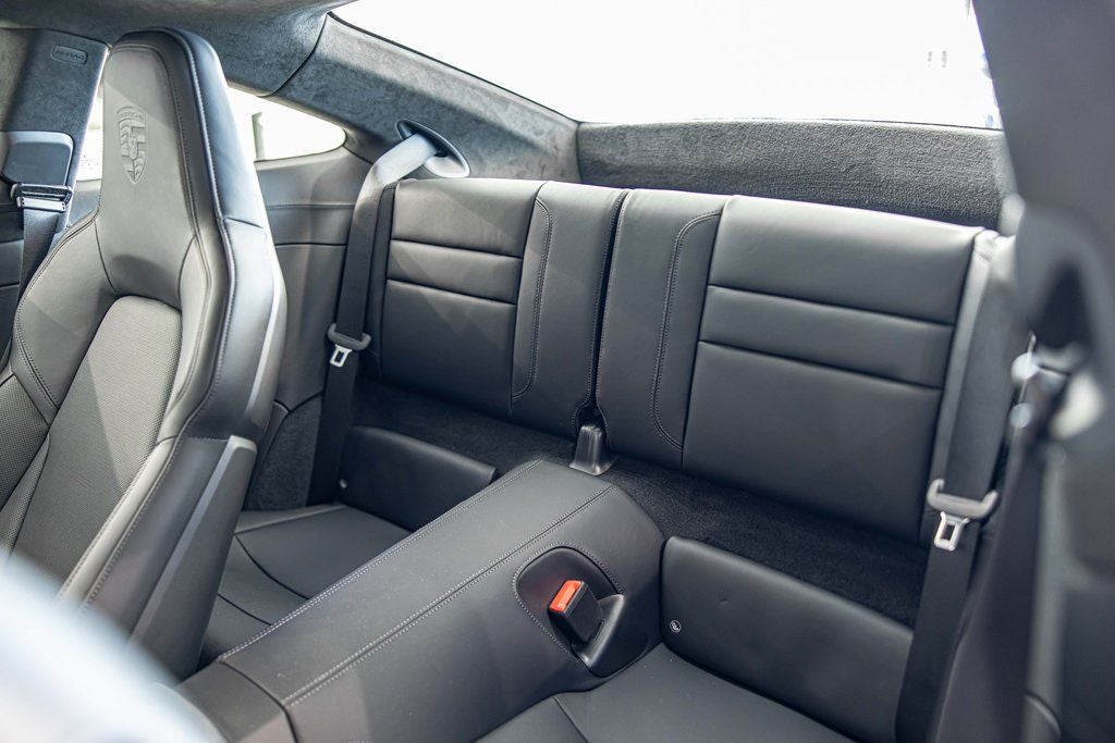 2026 Porsche 911 Carrera 4 GTS