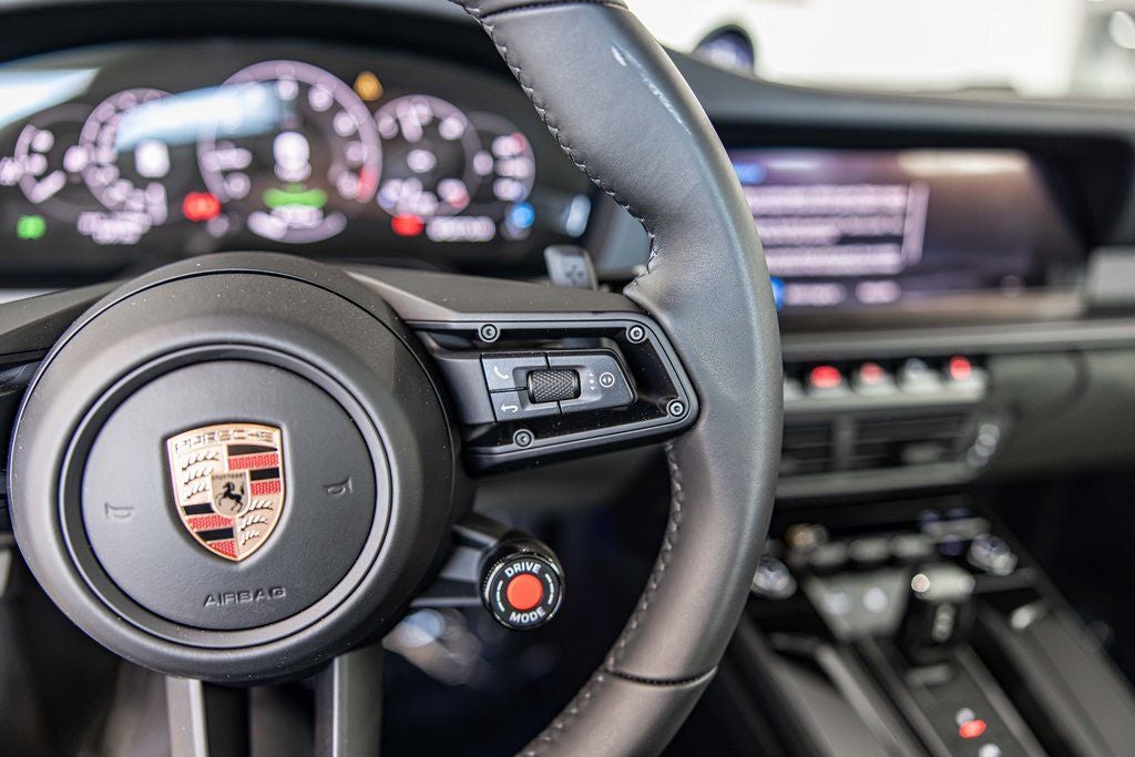 2026 Porsche 911 Carrera 4 GTS