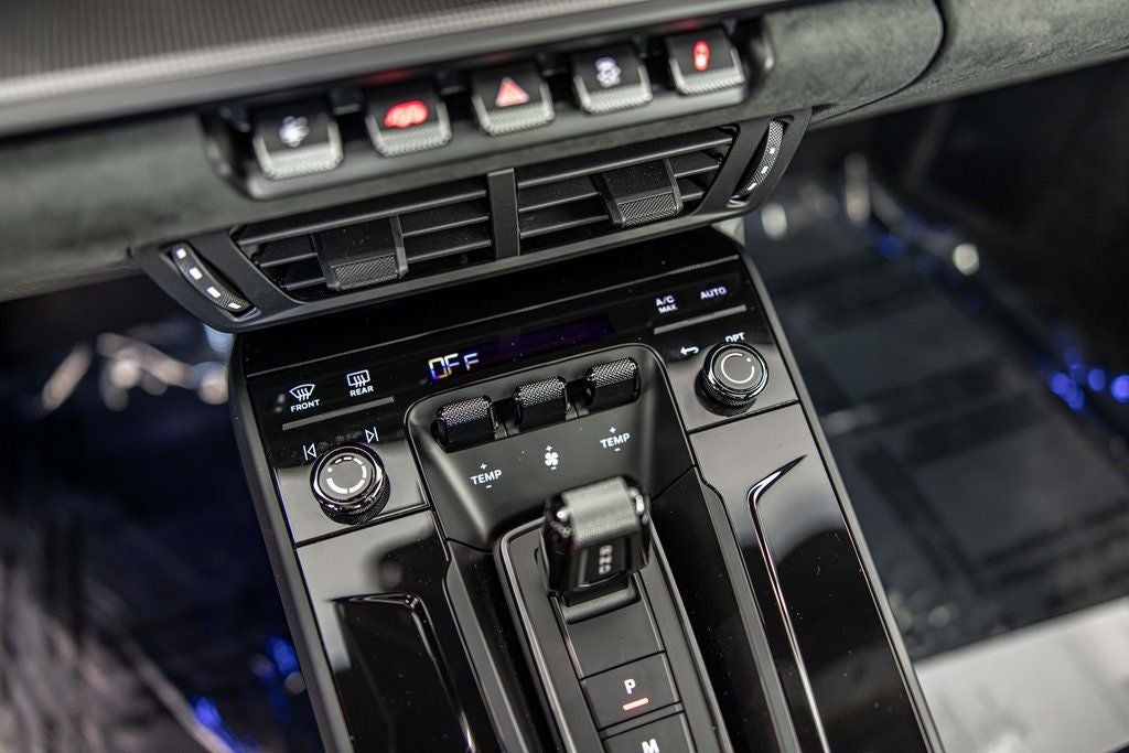 2026 Porsche 911 Carrera 4 GTS