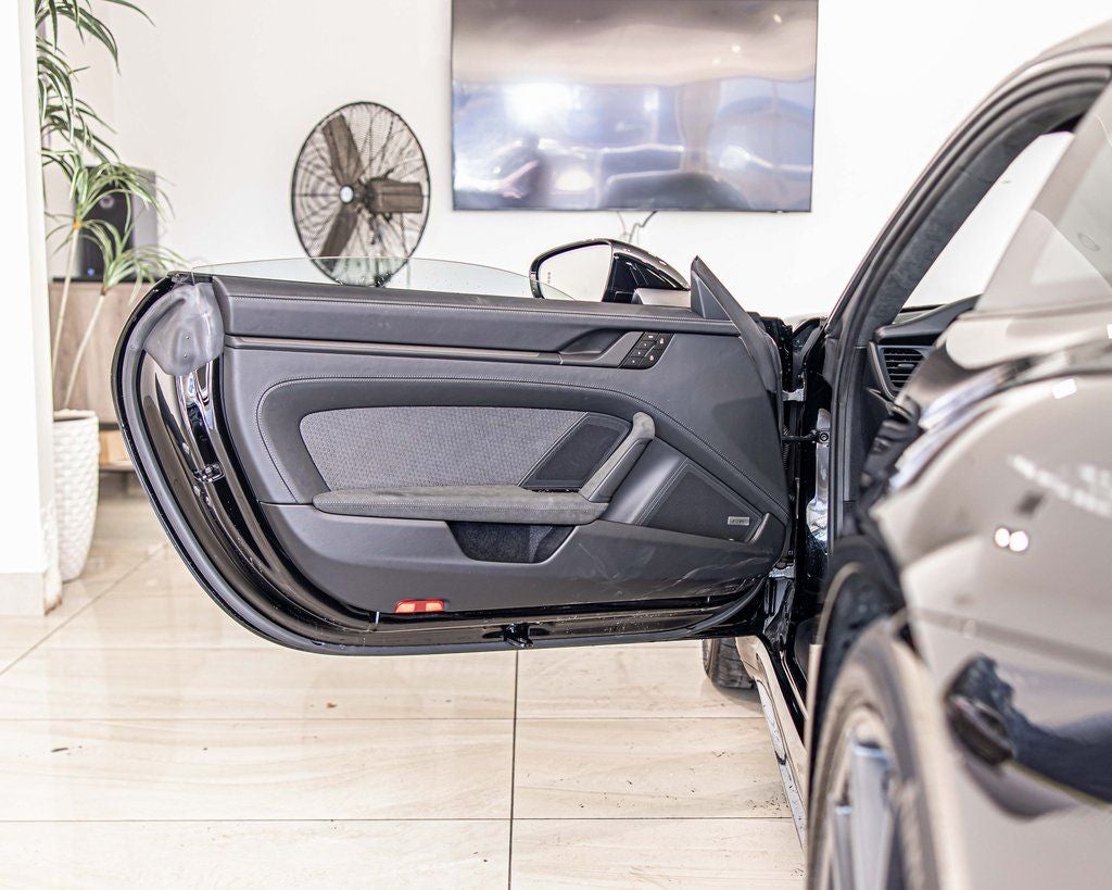 2026 Porsche 911 Carrera 4 GTS