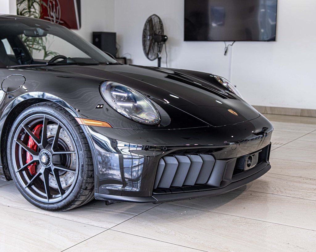 2026 Porsche 911 Carrera 4 GTS